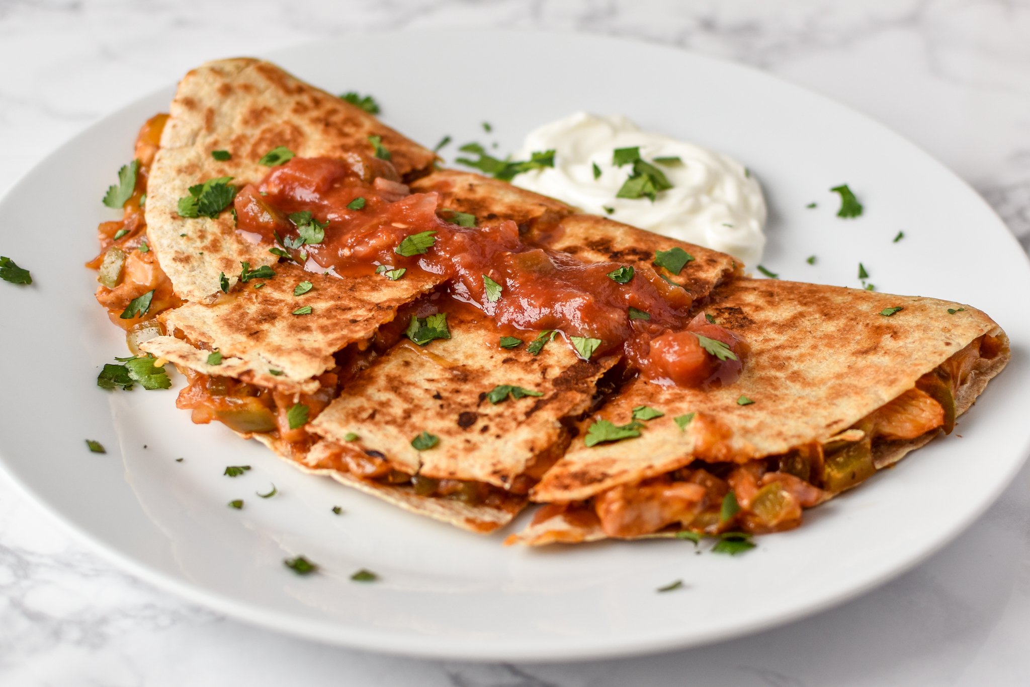 https://projectmealplan.com/wp-content/uploads/2017/05/bbq-chicken-quesadilla-filling-3.jpg