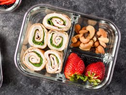 https://projectmealplan.com/wp-content/uploads/2018/04/flatout-turkey-sandwich-pinwheel-meal-prep-top-prep-260x195.jpg