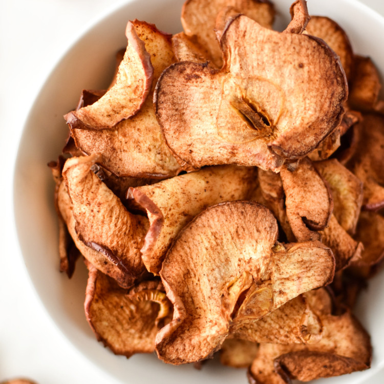 How to Make Apple Chips in an Air Fryer