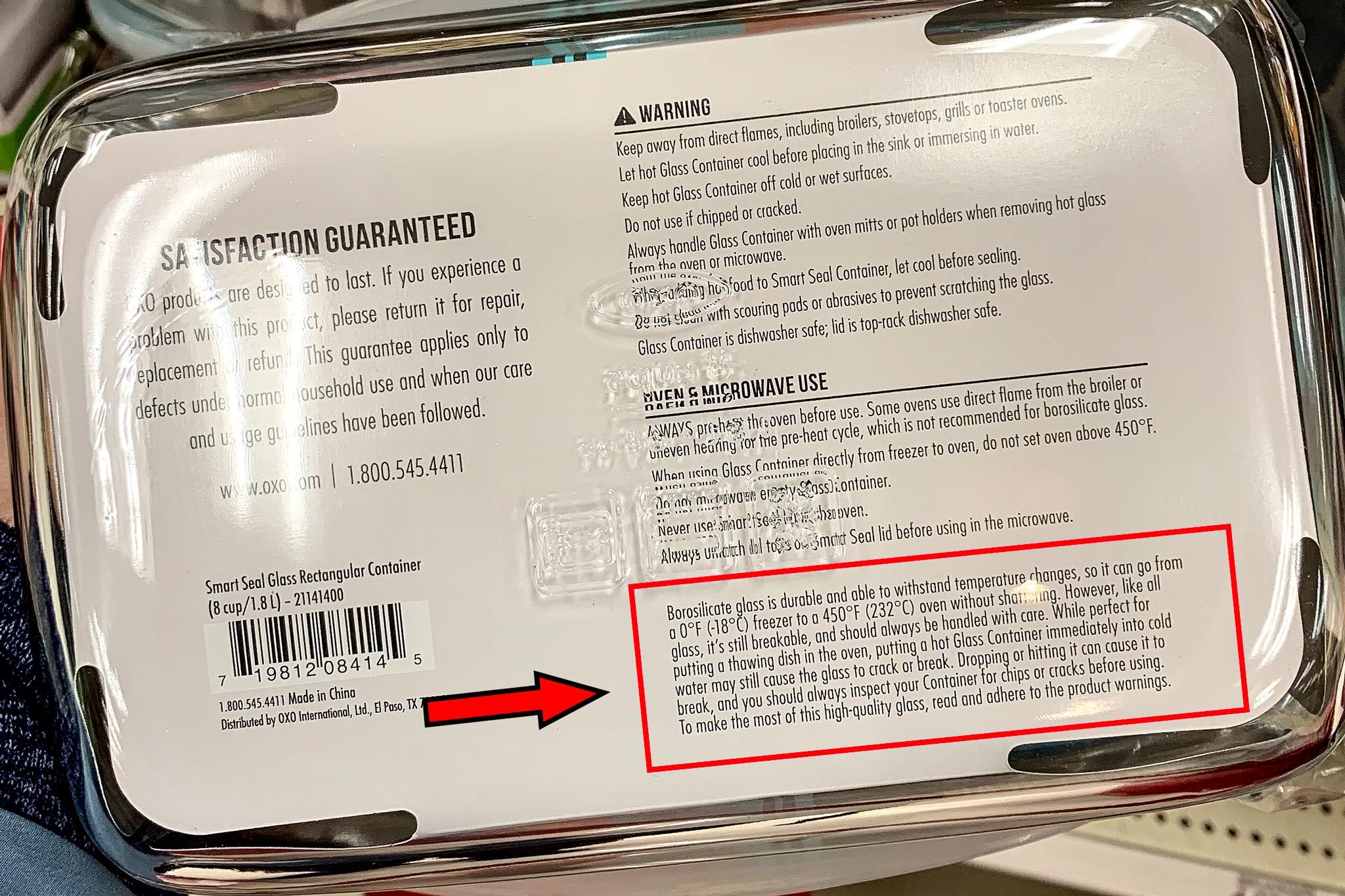 Notice about borosilicate glass on the label of a meal prep container.
