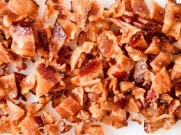 Can dogs store eat bacon bits