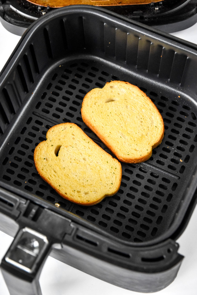 texas toast made in the air fryer.
