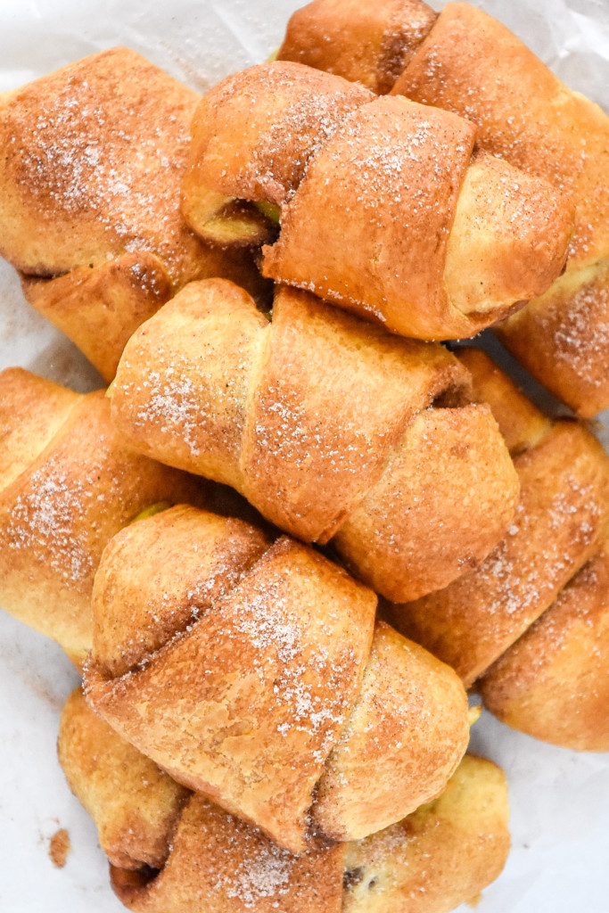 cooked and plated air fryer apple pie crescent rolls.