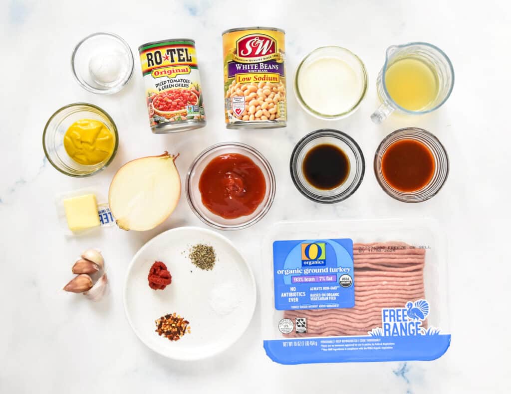 ingredients to make the sloppy ground turkey white bean skillet.