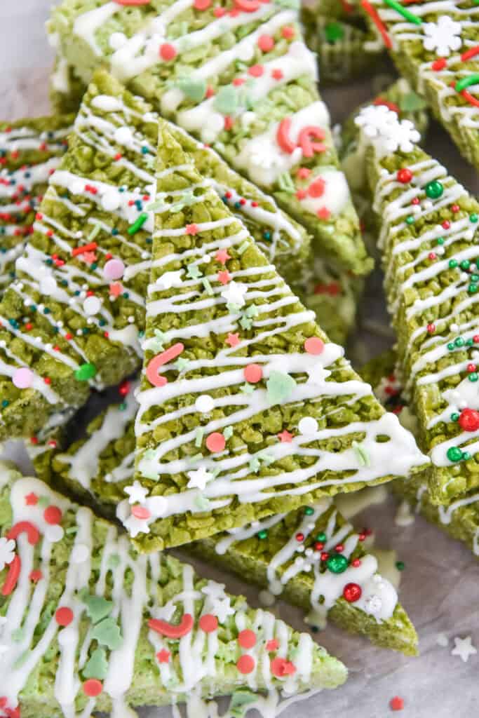easy christmas tree rice krispies treats with white chocolate and sprinkles.